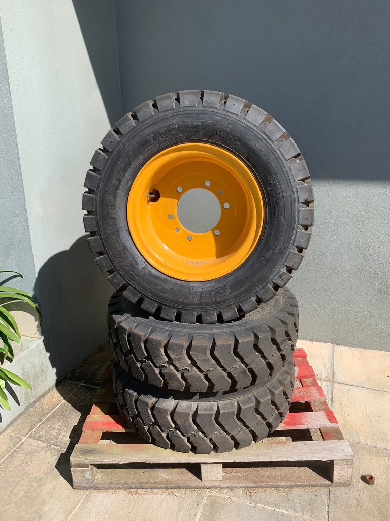 RUEDA DOBLE COMPLETA 7.50*15 LLANTA 6 AGUJEROS