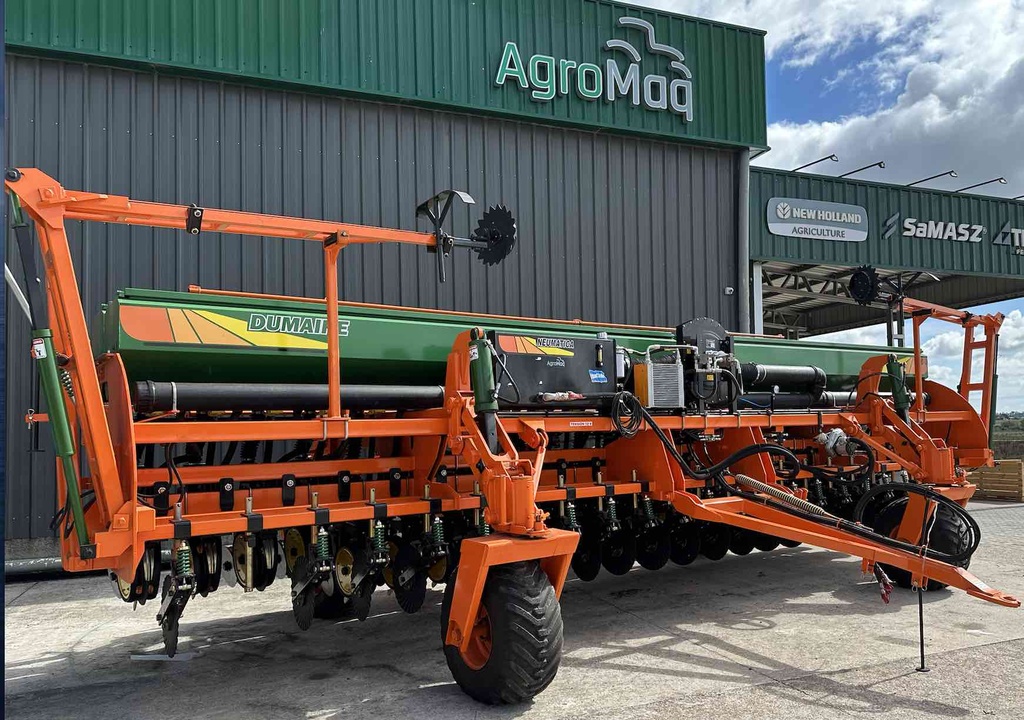 SEMBRADORA NUEVA DUMAIRE 810U 23 LINEAS