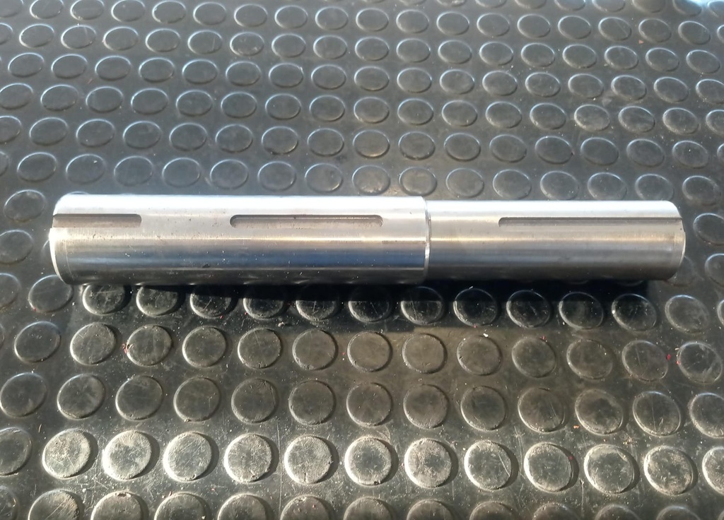 EJE MANDO LOYTO 80T INTEGRAL 3 (33cm)
